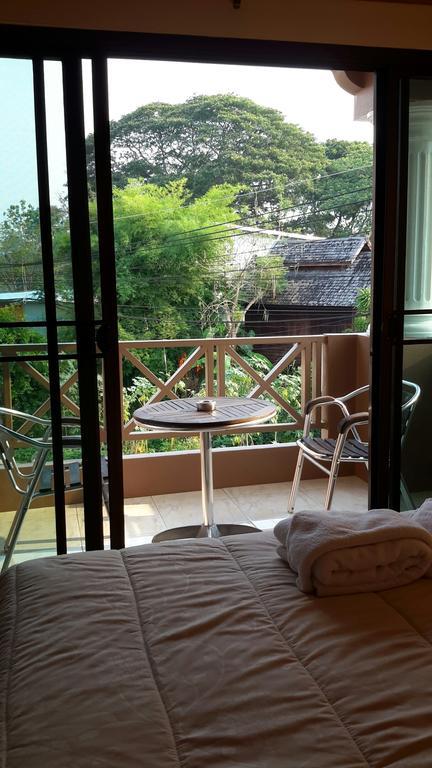 Donchai House Guest House& Cafe Chiang Mai Esterno foto