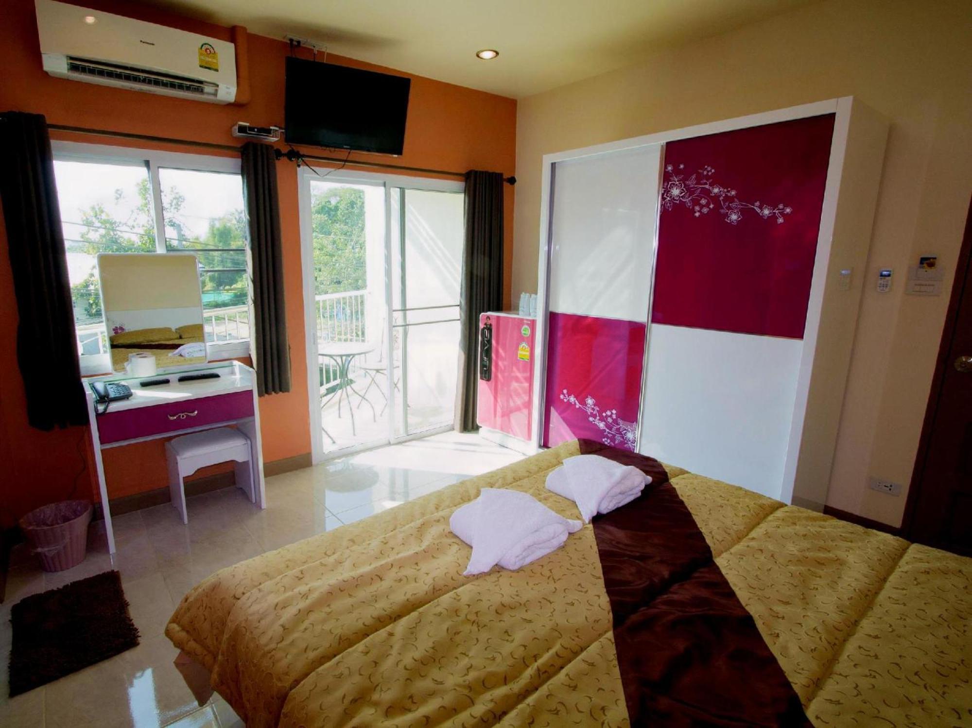 Donchai House Guest House& Cafe Chiang Mai Esterno foto