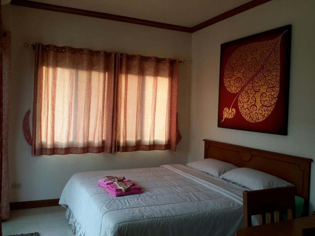 Donchai House Guest House& Cafe Chiang Mai Esterno foto