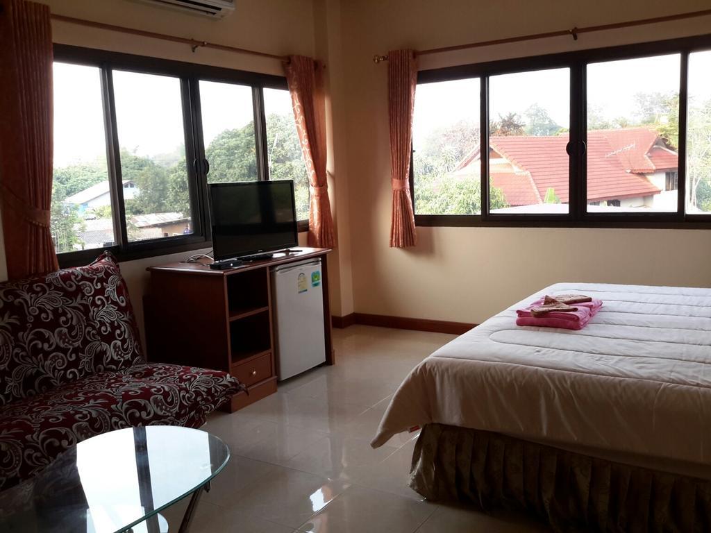 Donchai House Guest House& Cafe Chiang Mai Esterno foto