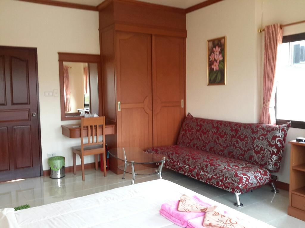 Donchai House Guest House& Cafe Chiang Mai Esterno foto