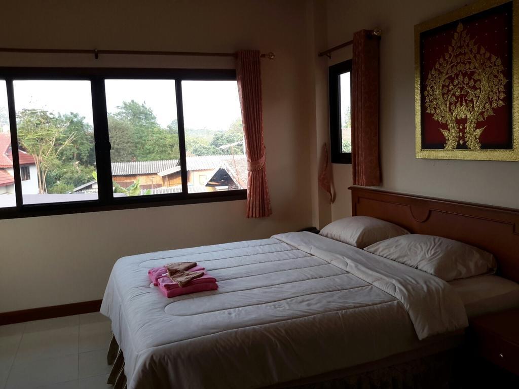 Donchai House Guest House& Cafe Chiang Mai Esterno foto