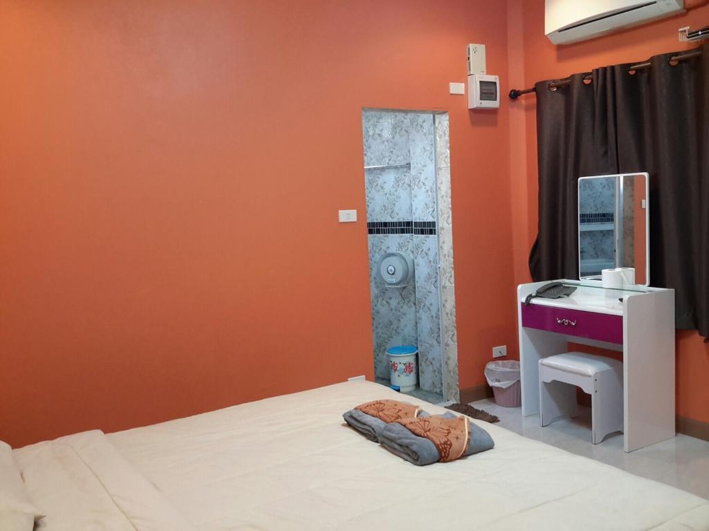 Donchai House Guest House& Cafe Chiang Mai Esterno foto