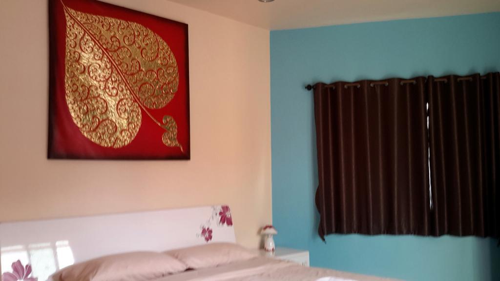 Donchai House Guest House& Cafe Chiang Mai Esterno foto