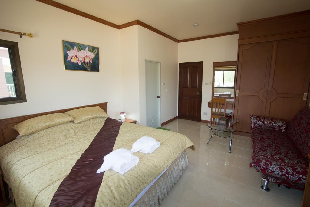 Donchai House Guest House& Cafe Chiang Mai Esterno foto