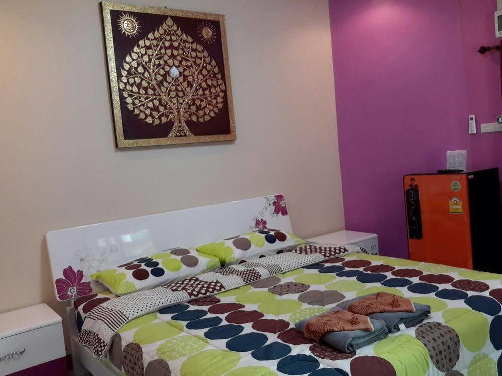 Donchai House Guest House& Cafe Chiang Mai Esterno foto